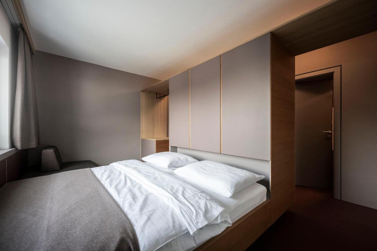 Paramount Alma Suites Sexten ภายนอก รูปภาพ