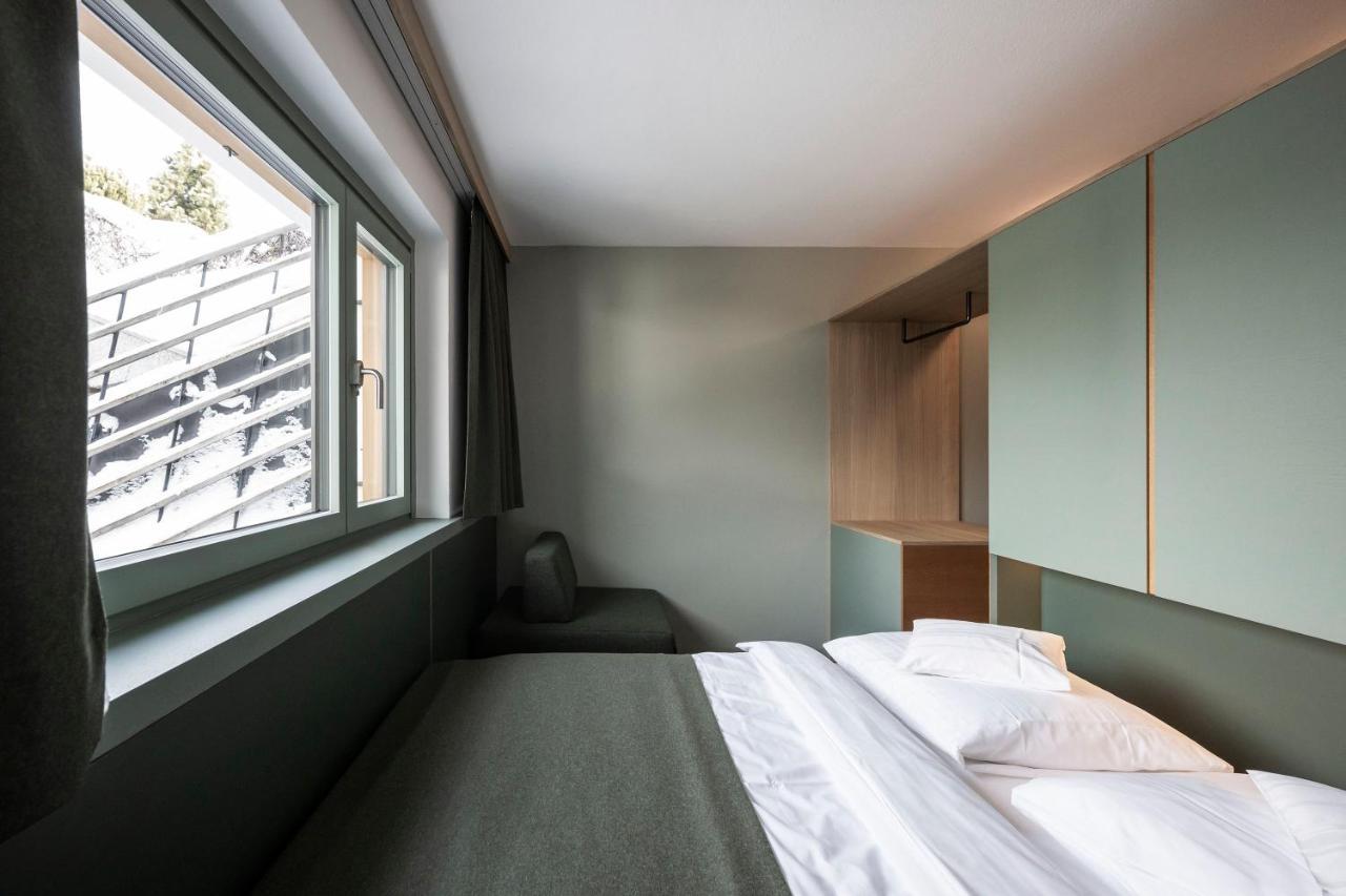 Paramount Alma Suites Sexten ภายนอก รูปภาพ